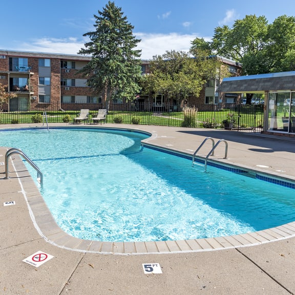 Burgundy & Hillsboro Apartments in New Hope, MN